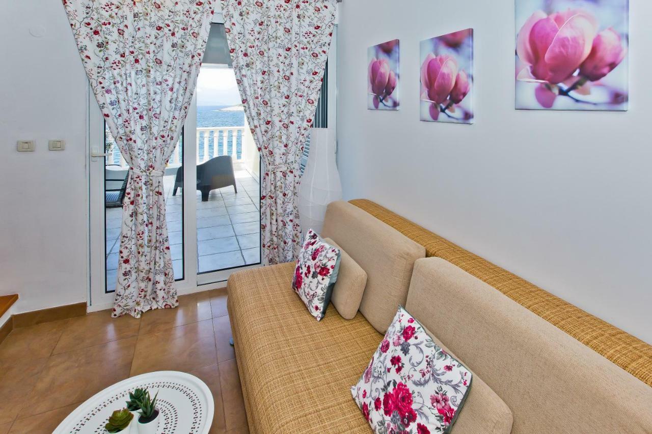 Luxury Bellavista Amazing Sea Holidays With Private Beach & Parking Milna (Hvar) Exterior foto